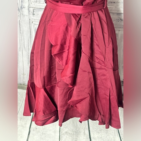 Wine mini dress - Picture 4 of 9